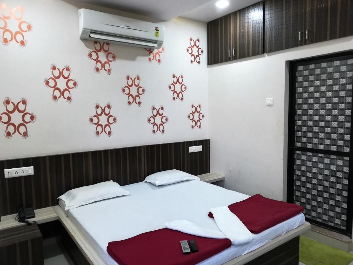 Hotel Shiv Regency Kukma Exterior photo
